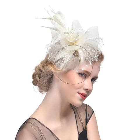 BandS - Beige Facinator