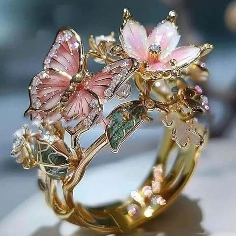 BandS - Butterfly Ring In  Gold alloy £14.99
