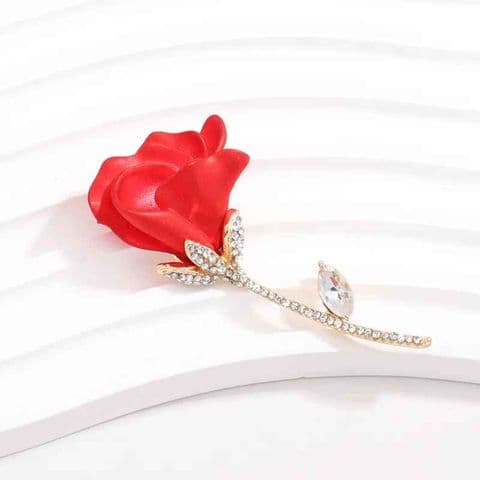 BandS - Closed Rose with a Diamonte Broach £14.99