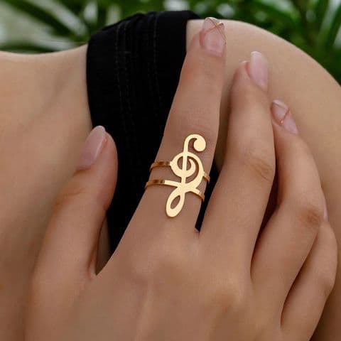 BandS - Elegant Simple Style Gold Treble Clef Ring £14.99