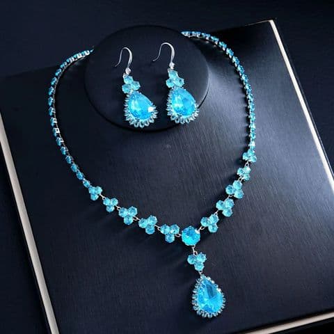 BandS - Elegant Water Drop Rhinstone Set £29.95