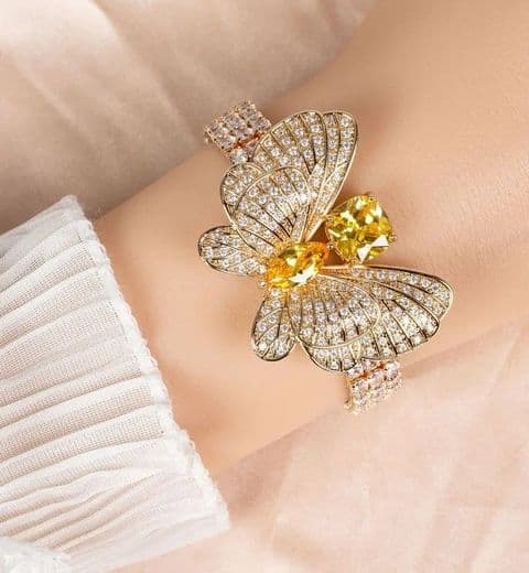 BandS - Gold Butterfly Bracelet £29.95