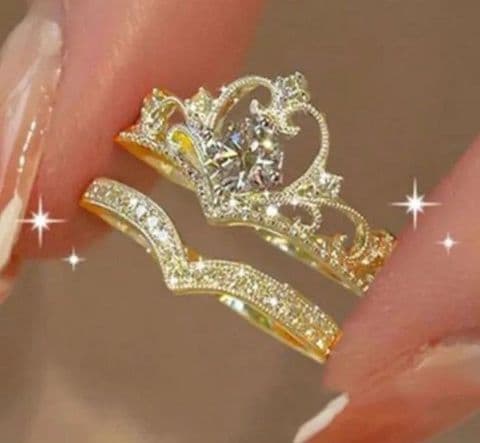 BandS - Gold Crown double Ring £14.99