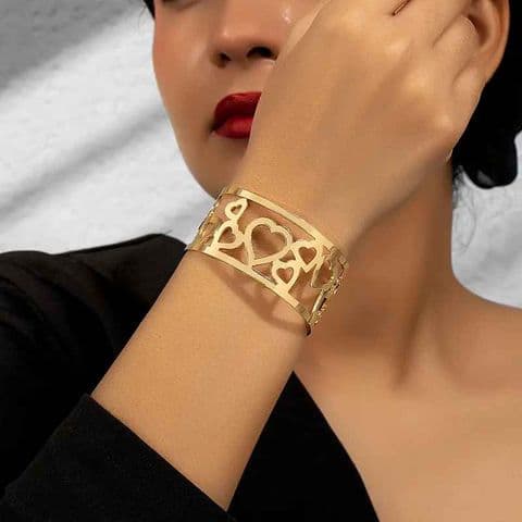 BandS - Gold Heart Bangle £14.99