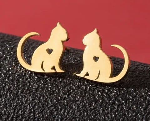 BandS - Gold Kitten Stud Earrings £14.99