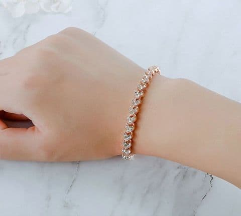 BandS - Heart Shape Artificial Crystal Rose Gold Bracelet £14.99