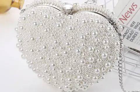 BandS - Heart shape Pearl Clutch Bag White