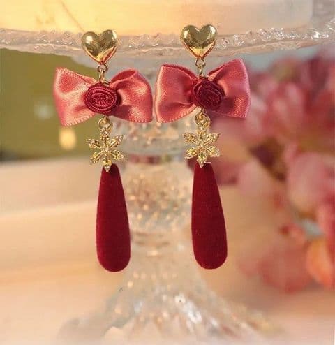 BandS - Heart-shaped Long Pendant Earrings £14.99