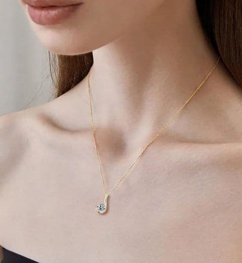 BandS - Moissanite Lab Diamond Pendant £75.00