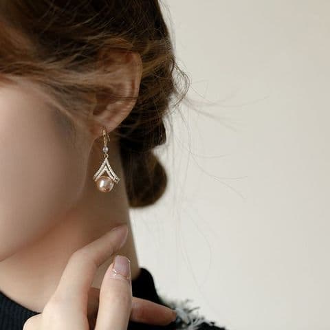BandS - Pearl drop earings £14.99