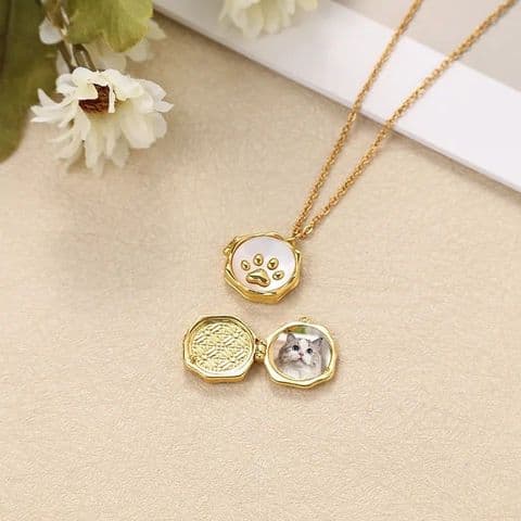 BandS - Pet Print Design Locket Pendant  £19.95