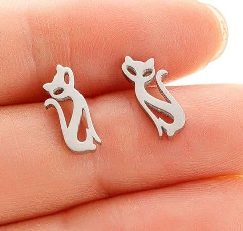 BandS - Silver Cat Stud Earings £14.99