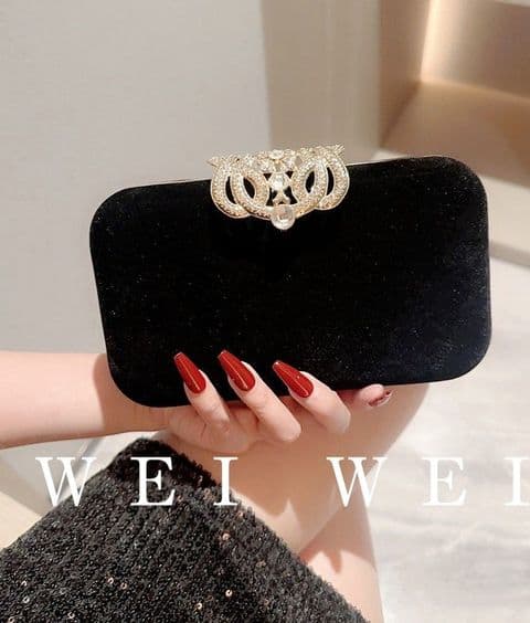 BandS - Velvet Clutch Bag Black 2