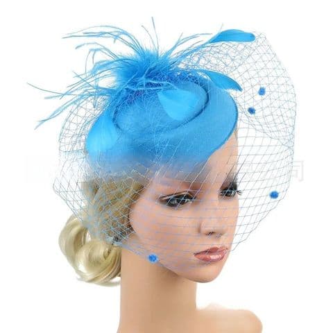 BandS - Vintage 40's Small Hat With Feathers and A Net Cover Lake Blue