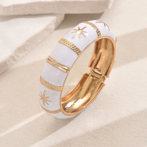 BandS - Vintage Style Banded Star Alloy Bangle £14.99