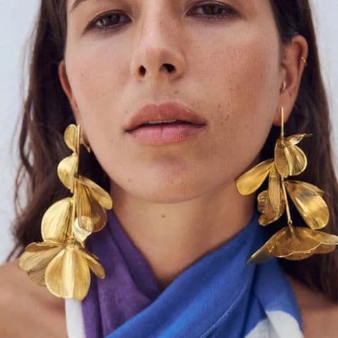 BandS - Vintage Style Flower Alloy Gold Plated Drop Earrings £14.99