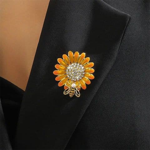 Sunflower with a bee & Diamonte £14.99