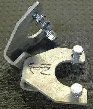 Gwyn Lewis Land Rover HD Front Spring Retainers