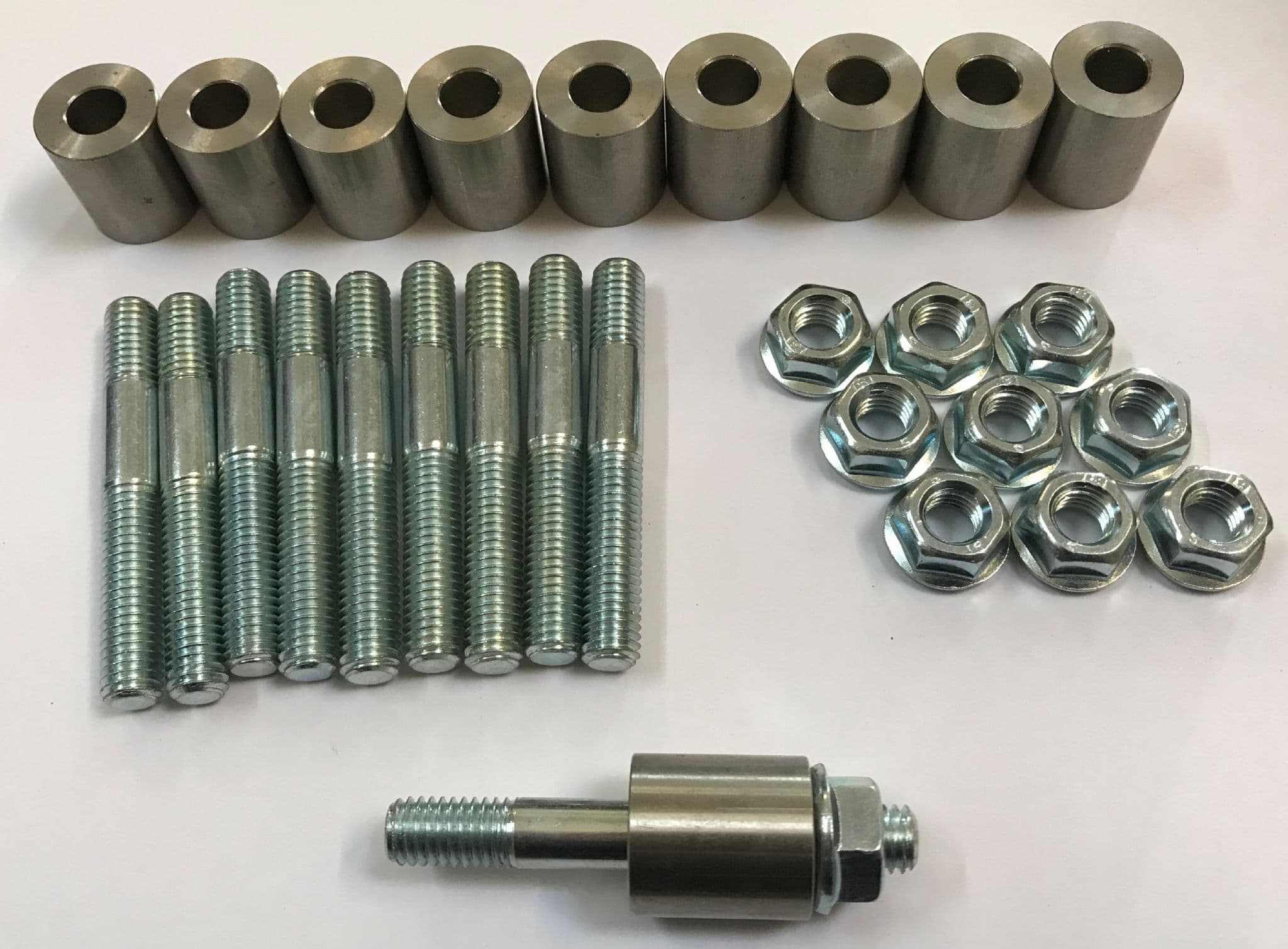 HD TD5 Exhaust Manifold Stud Kit