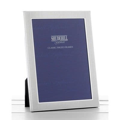 Silver Satin 4x6 Photo Frame – Elegant Metal Picture Frame for Home & Gift Use