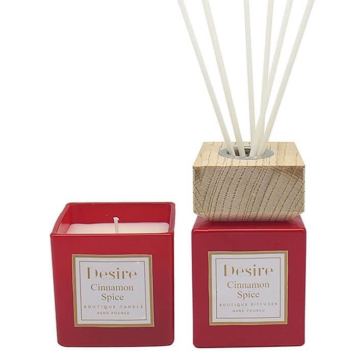 Xmas Candle Diffuser Set in Red Cinnamon Spice