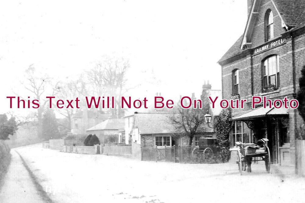 BK 2185 The Railway Hotel Stratfield Mortimer Reading Berkshire c1908