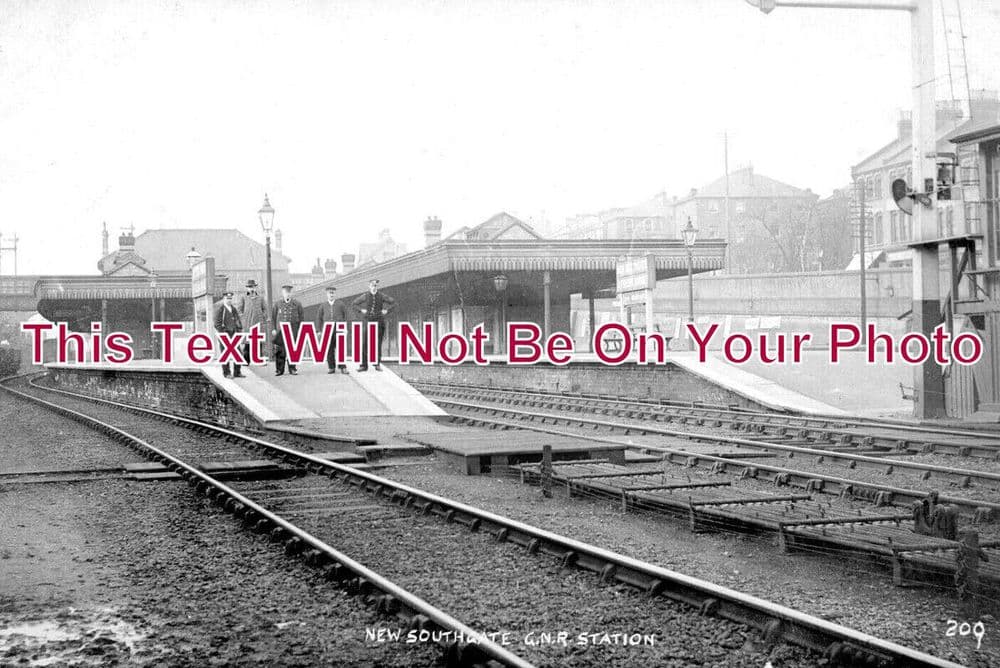 LO 5380 New Southgate GNR Railway Station London c1905