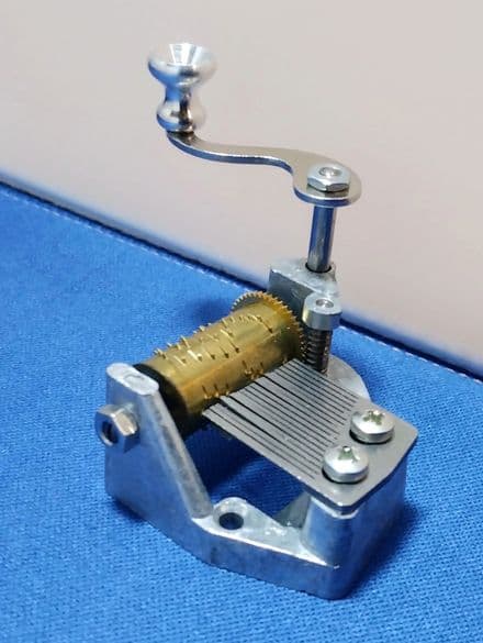 Top Hand Cranked Musical Movement