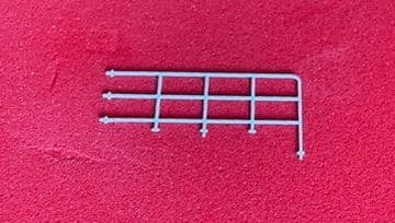 HS59X001: White (59X-53) No Hunslet has this style of Handrail in white.