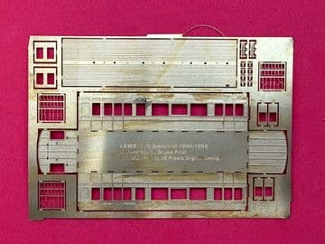 ULTCP137: LSWR 33' Saloon Composite of 1896/1898 (CKE 11)