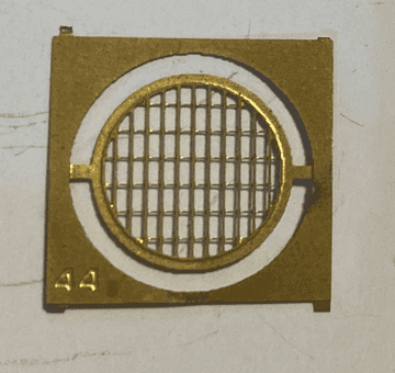 ULTOM029: Unknown Grilles - large round (OM 013a) Class 44 grille possibly?