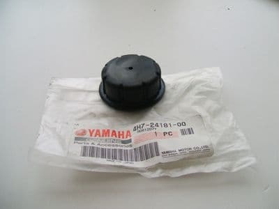 4H7-24181-00 Fuel Tank Locating Rubber