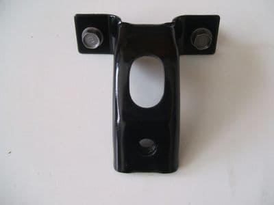 4KG-14791-00 Exhaust collector Box Bracket Stay