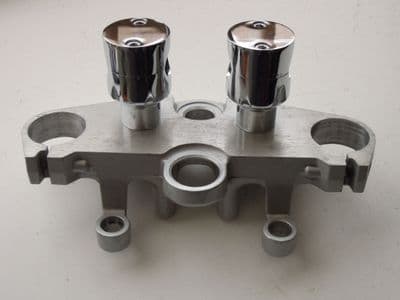 4KG-23435-00 Fork Top Yolk + Risers