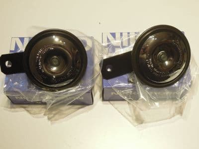 4KG-83371-01 + 4KG-83371-11 Horns