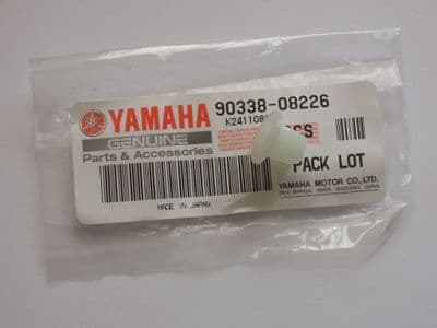 90338-08226 Fuse Holder Plug