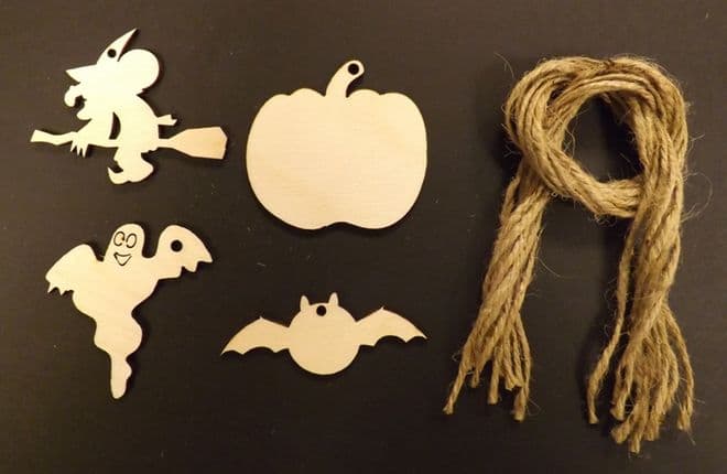 Halloween Assorted Gift Tags / Price Tags 70mm - 4 designs - Mixed Pack of 48