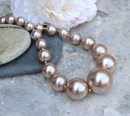 Chunky Pearl Necklace in Mink