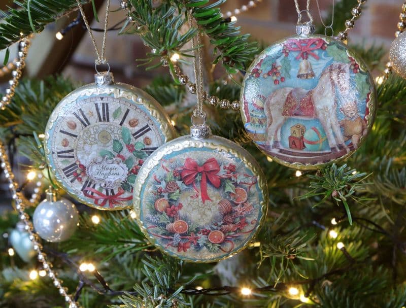 Large Glass Traditional Victorian Christmas Baubles