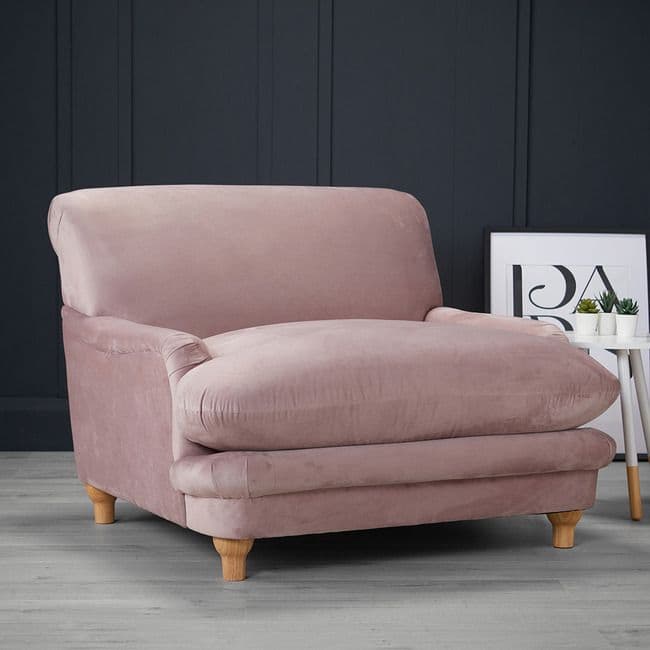 Luxurious Plumpton Armchair in Blush Pink