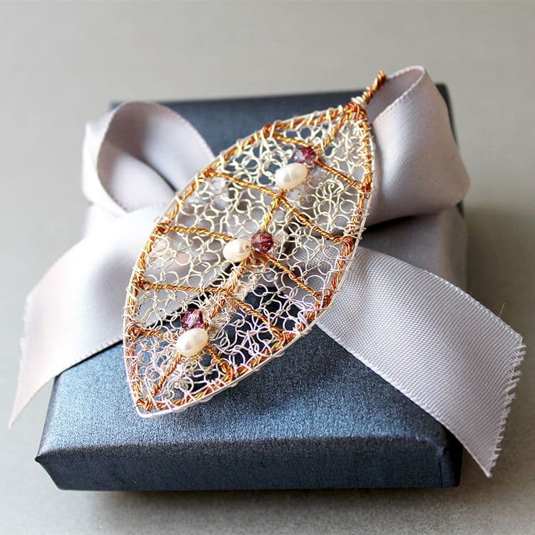 Silver wire leaf brooch