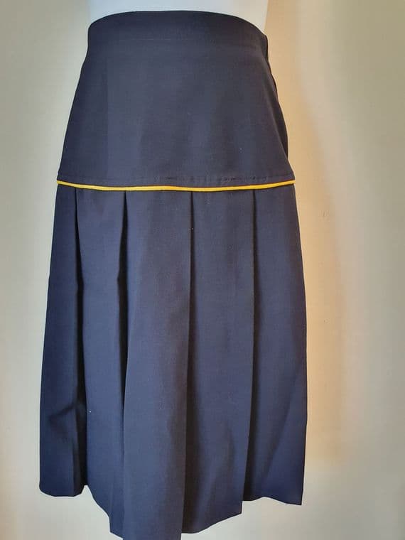SKIRT-MICHAELA COMMUNITY SCHOOL (Navy/Gold)