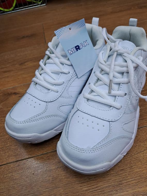 SPORTS TRAINER-- WHITE