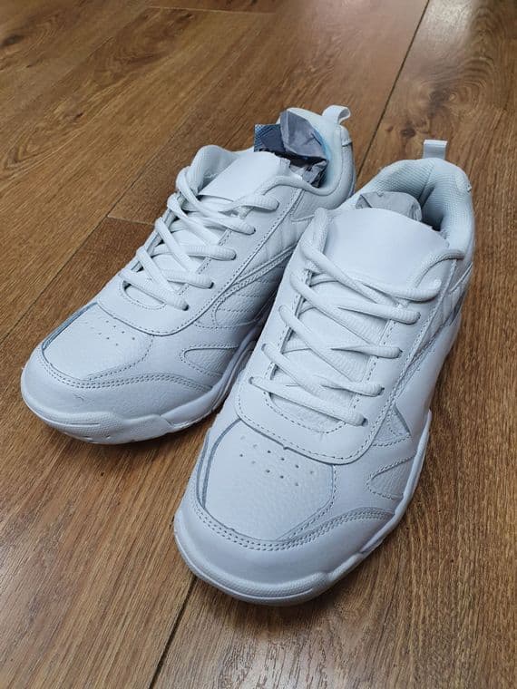 SPORTS TRAINER- --WHITE (with white sole)