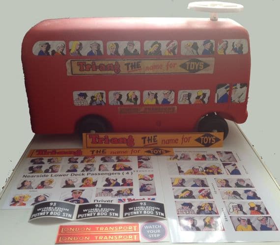 02BB LARGE Tri-ang Triang STRIDA plastic ROUTEMASTER Bus 