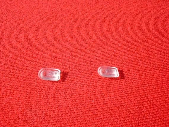 Dinky Toys 128 Mercedes-Benz 600 headlights (Price per pair)