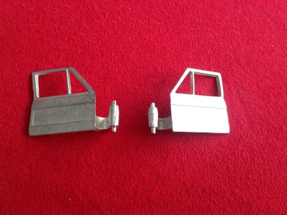 Dinky Toys 192 Range Rover {Left and Right doors} (Price of pair)