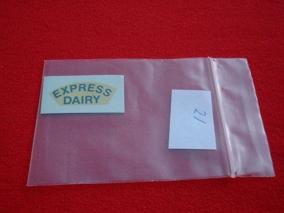 Dinky Toys 490 DAIRY VAN 