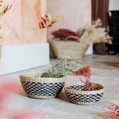 Set of 2 Chevron Seagrass Baskets