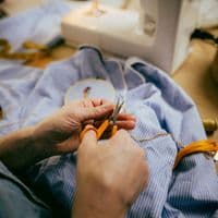 Fiskars Professional Needlework/Embroidery Curved Scissors 10cm / 4in – Handwork Scissors